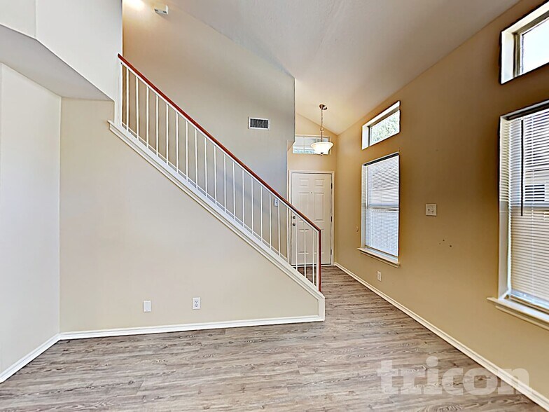 Building Photo - 6734 Sandy Point Dr