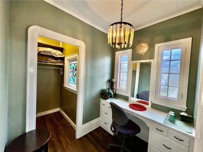 Building Photo - 1464 W Minnehaha Ave