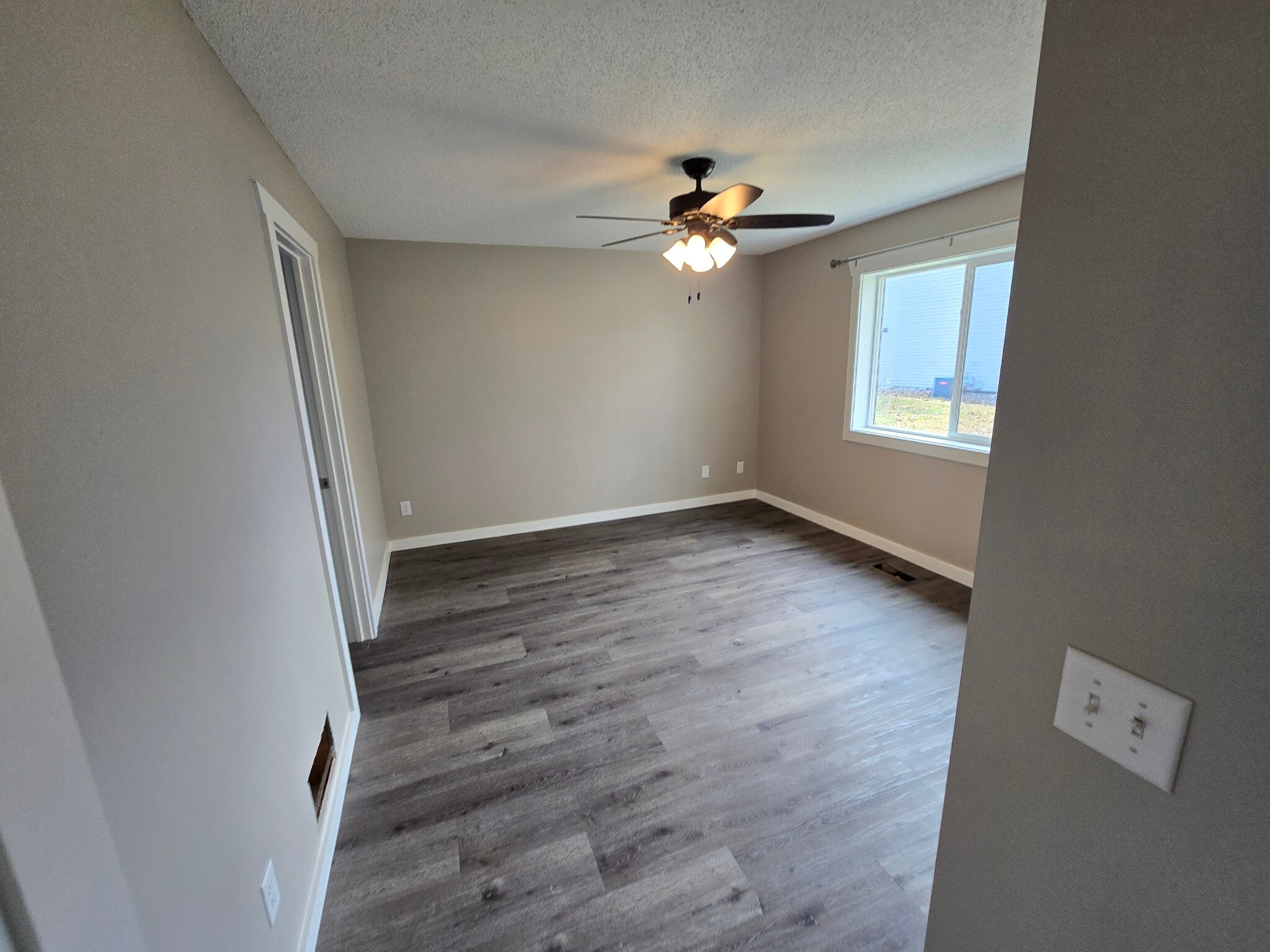 Building Photo - 3437 Ivy Ln