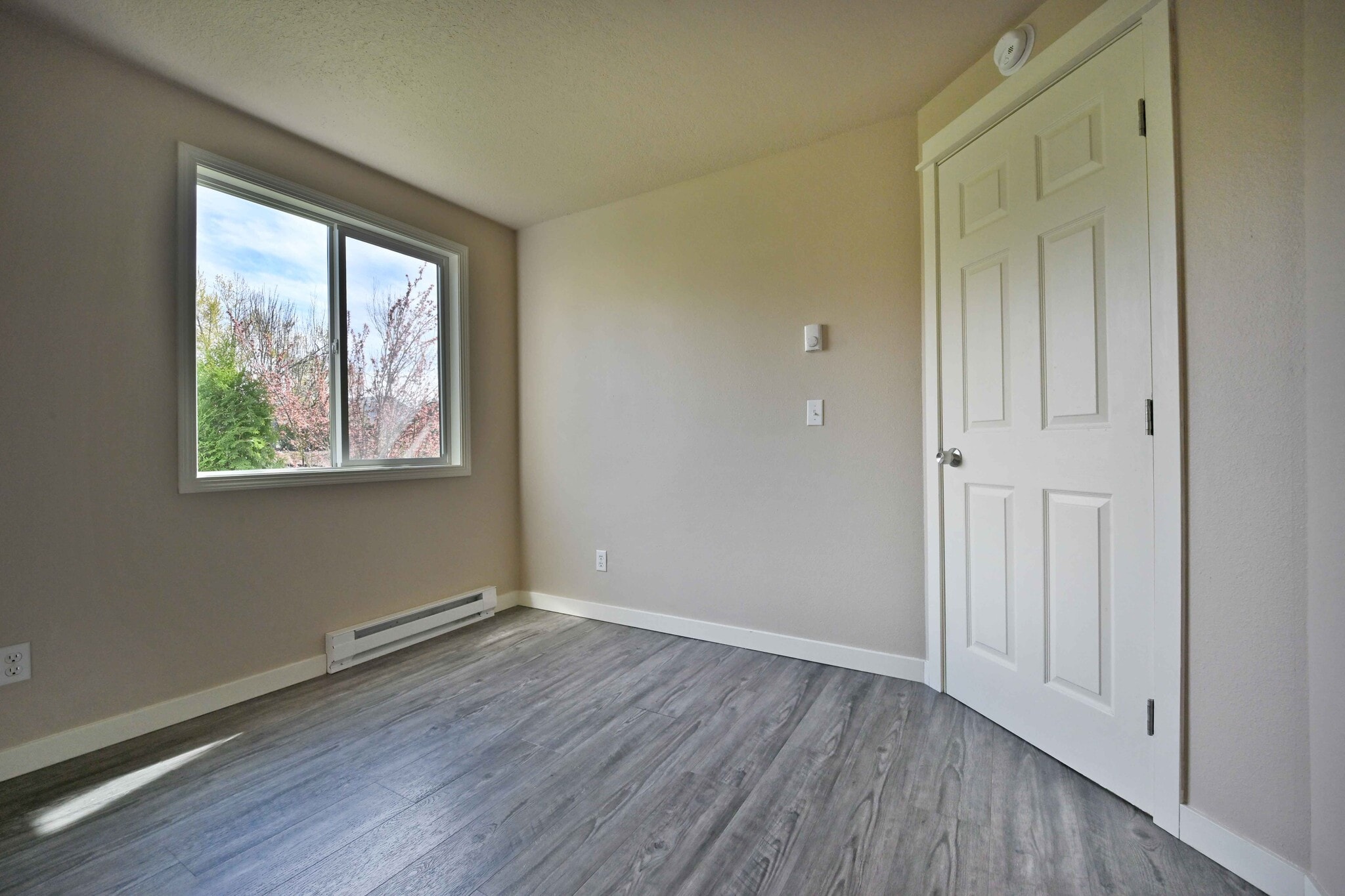 Building Photo - 12458 SE 110th Ct