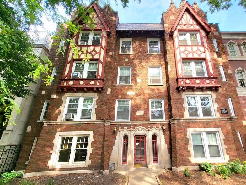 Primary Photo - 2129 N Dayton St