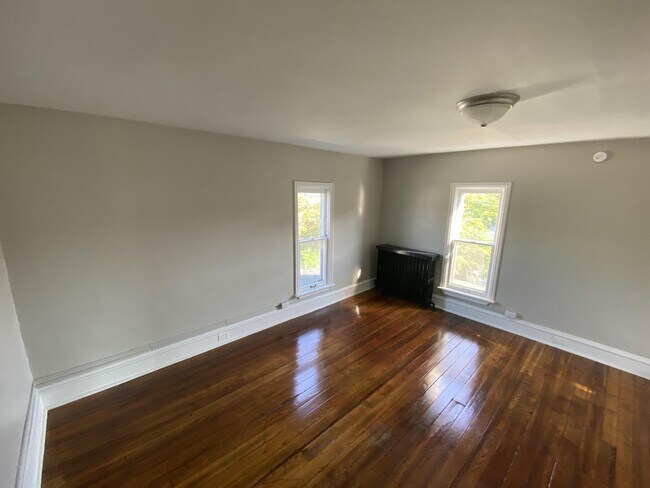 Building Photo - 115 S Park Ave