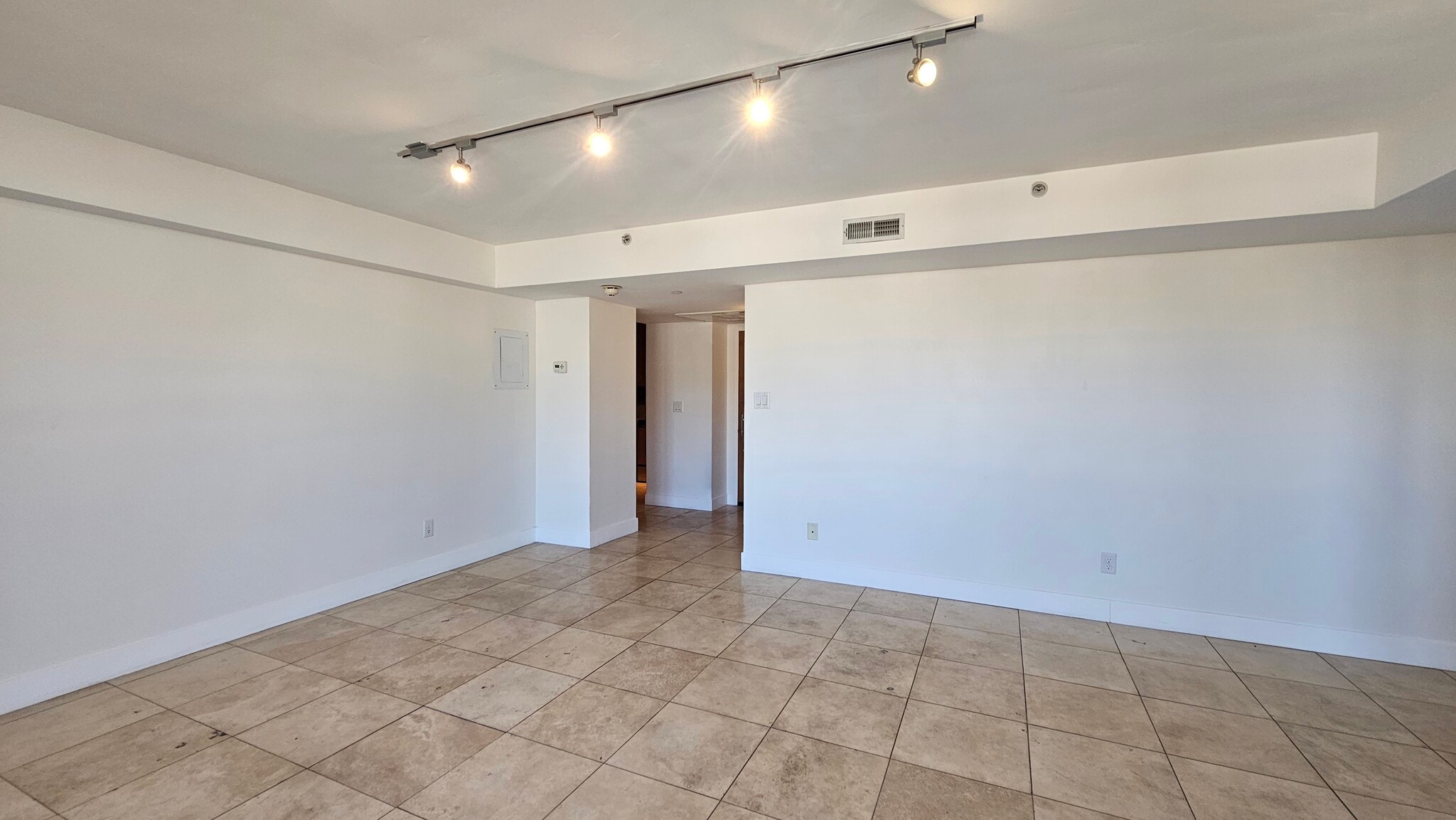 Building Photo - 230 E 300 S