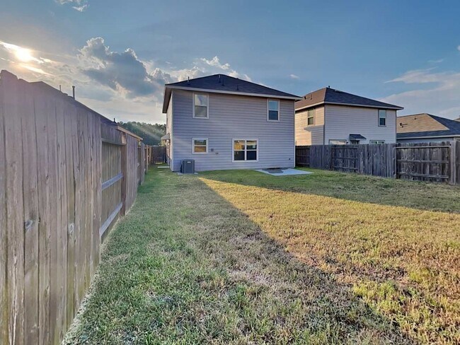 Building Photo - 18739 Faustina Way