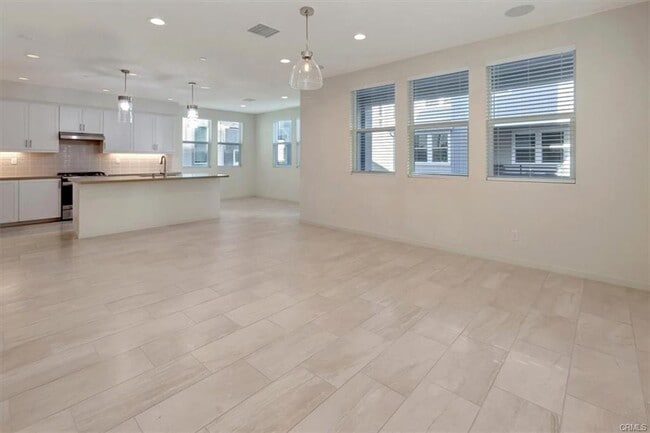 Building Photo - 137 Mirth