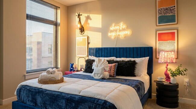 Building Photo - 2000 U.S. 29-SI ID1511358P