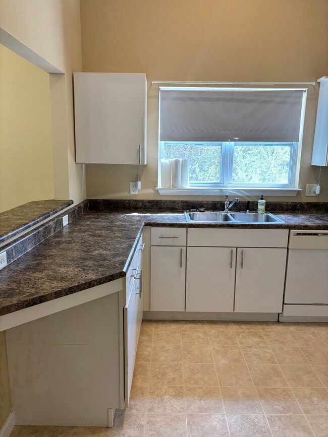 Building Photo - 39 B Jacobs Way Lane-