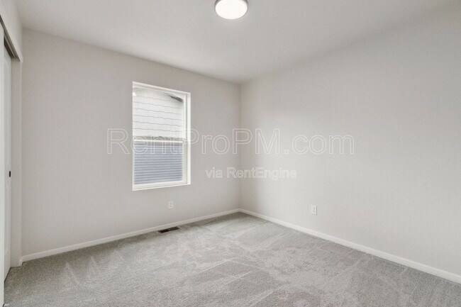 Building Photo - 6126 Saddle Horn Dr