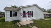 Building Photo - 446 N Claud Ave