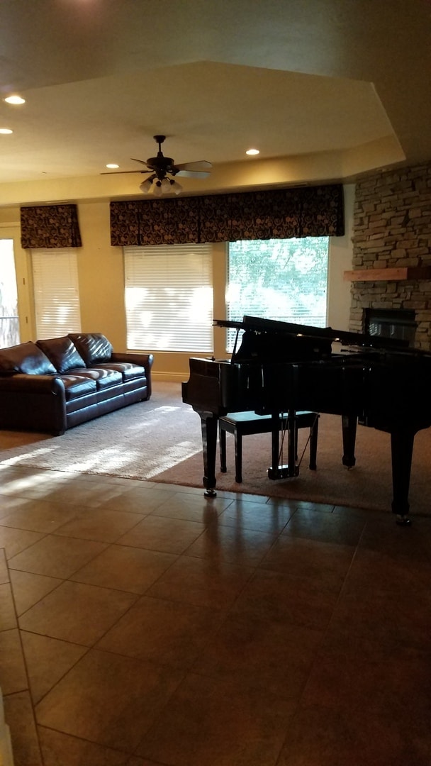 Building Photo - Beautiful Home in The Boulders