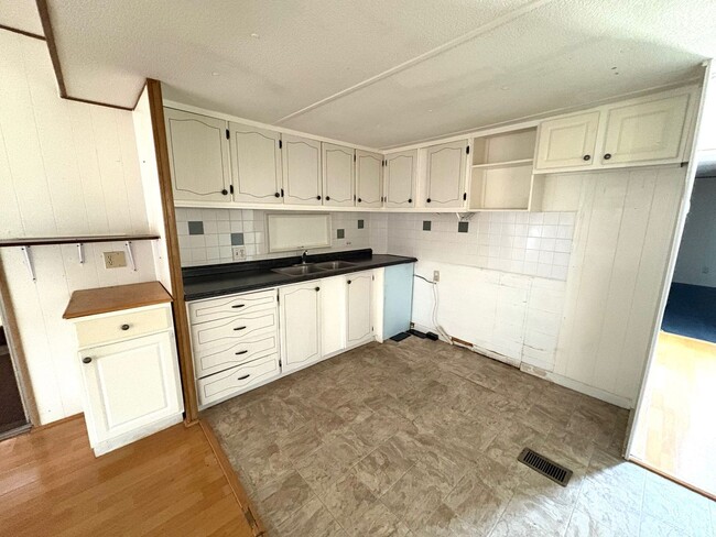 Building Photo - Afforable 1-Bed/1-Bath Mobile Home/Duplex ...