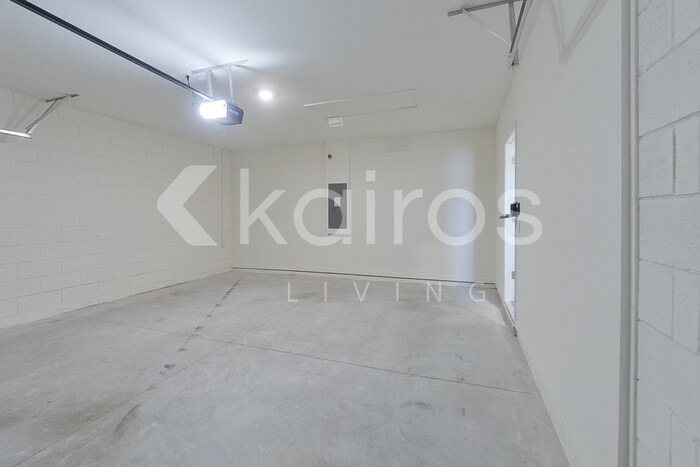 Building Photo - 32142 Katelin Cir