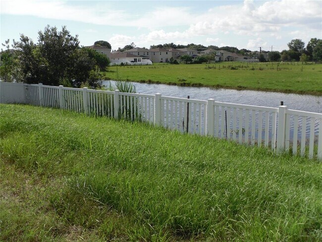 Building Photo - 10638 Laguna Plains Dr