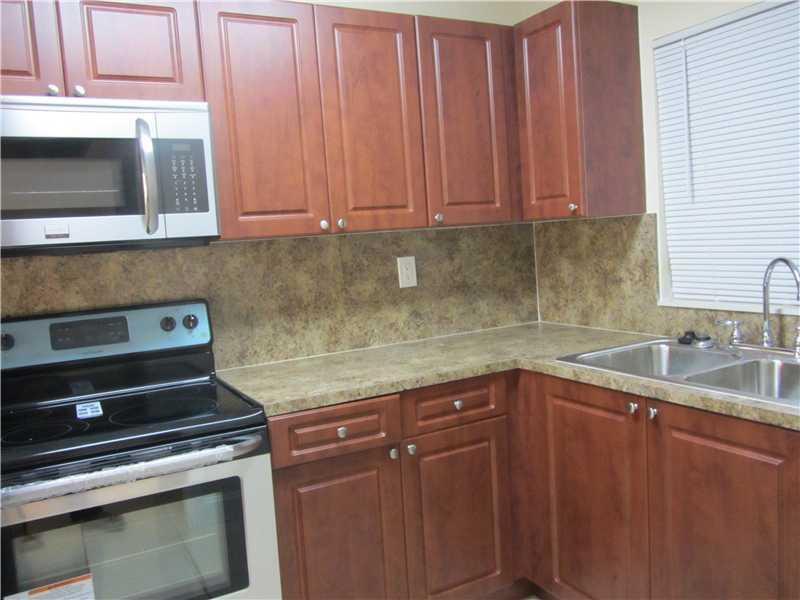 Building Photo - 9410 Tangerine Pl