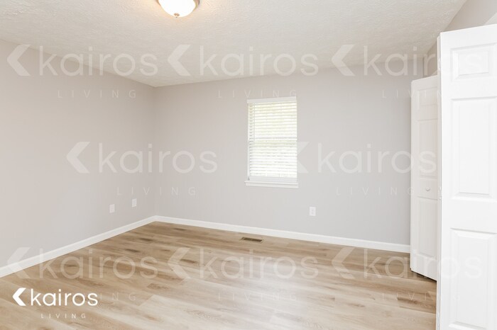 Building Photo - 155 Fawn Dr