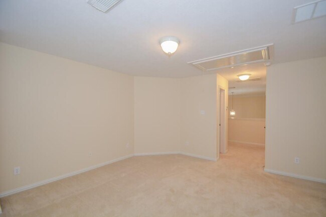 Building Photo - 28018 Wind Hawk Dr