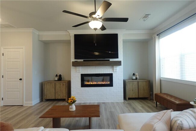 Building Photo - 4549 Cypress Pk Dr