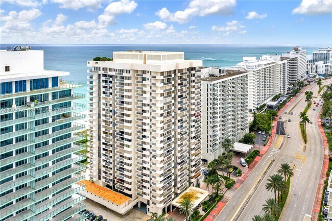 Building Photo - 5757 Collins Ave