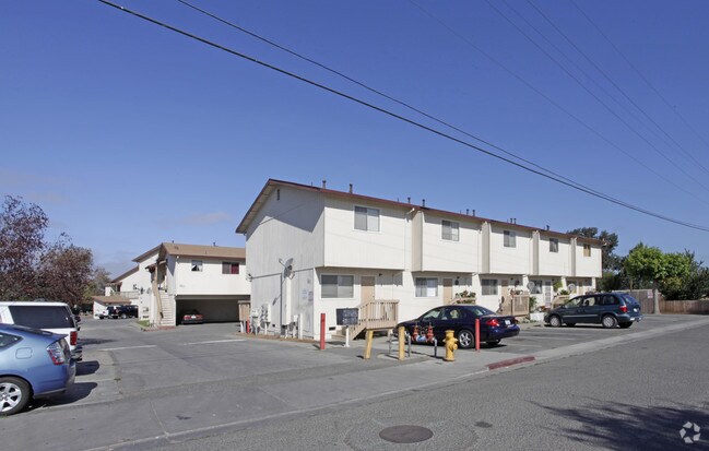 Primary Photo - 113 - 119 Gonda Street