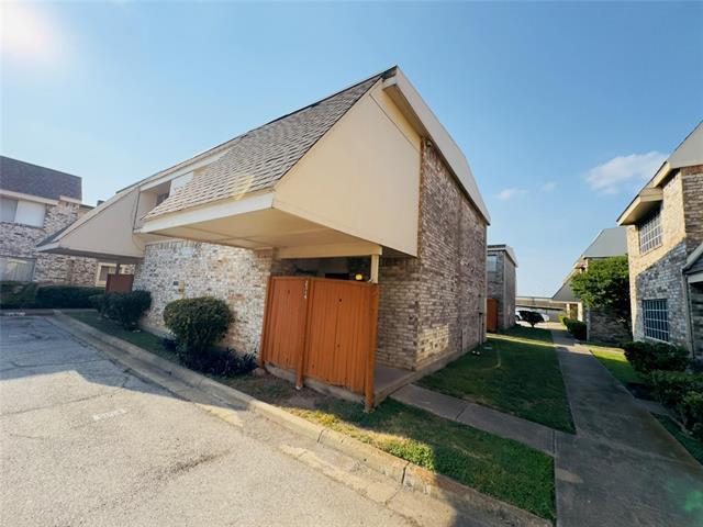 Building Photo - 2315 Trellis Pl