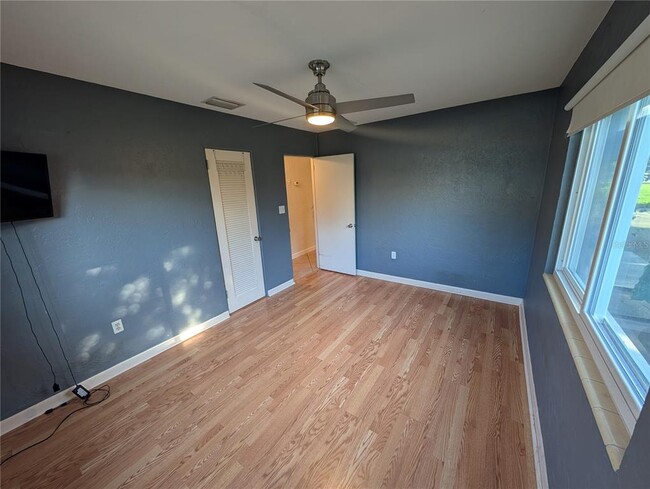 Building Photo - 140 N Briggs Ave