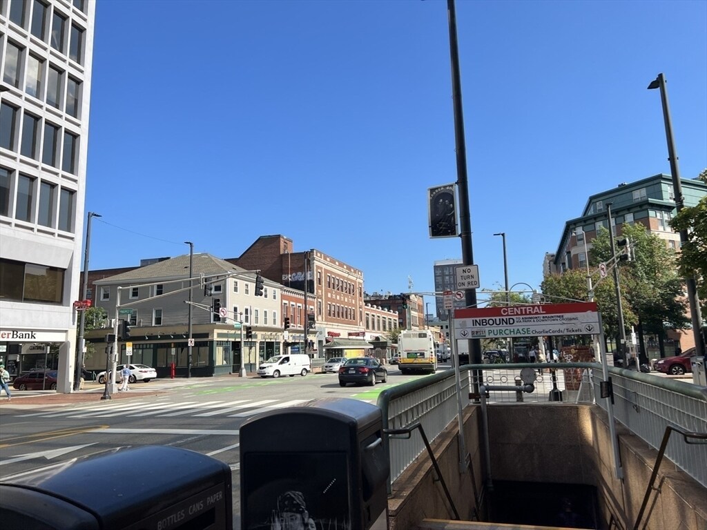 Building Photo - 253 Norfolk St