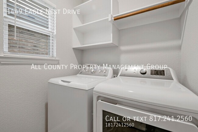 Building Photo - 1449 Eagle Nest Dr