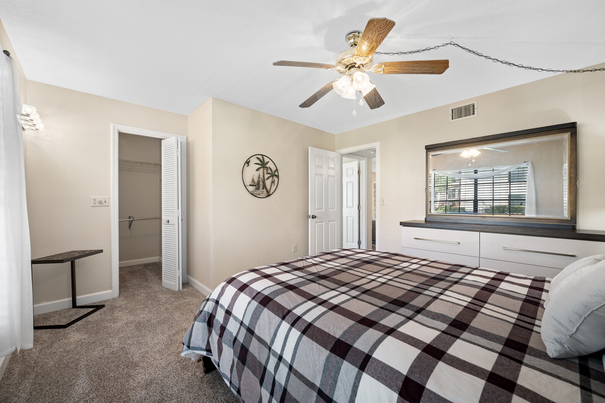 Building Photo - 3301 Crystal Ct E