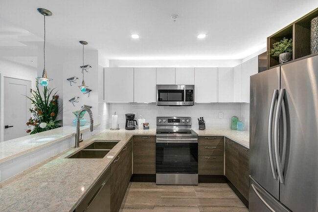 Building Photo - 202 Ivory Coral Ln