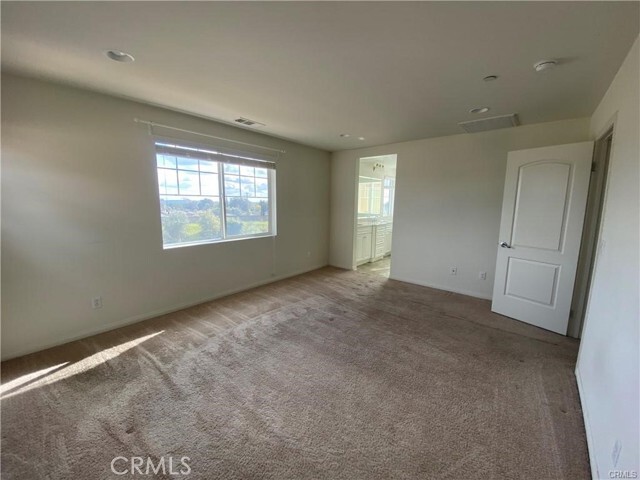 Building Photo - 690 Huron Pl