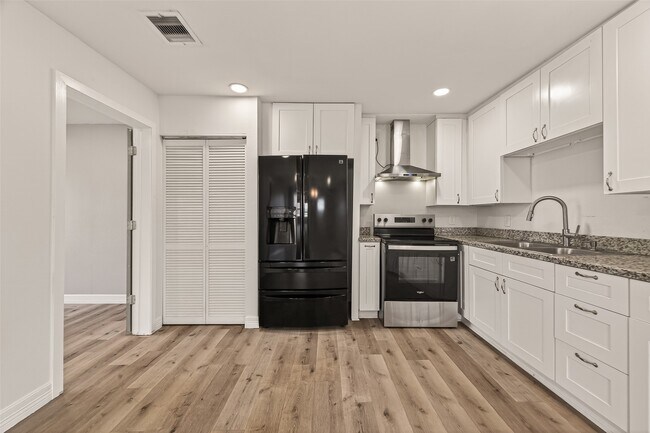 Building Photo - 7436 Abilene St