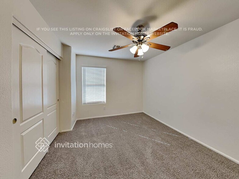 Building Photo - 2315 W Running Deer Trl