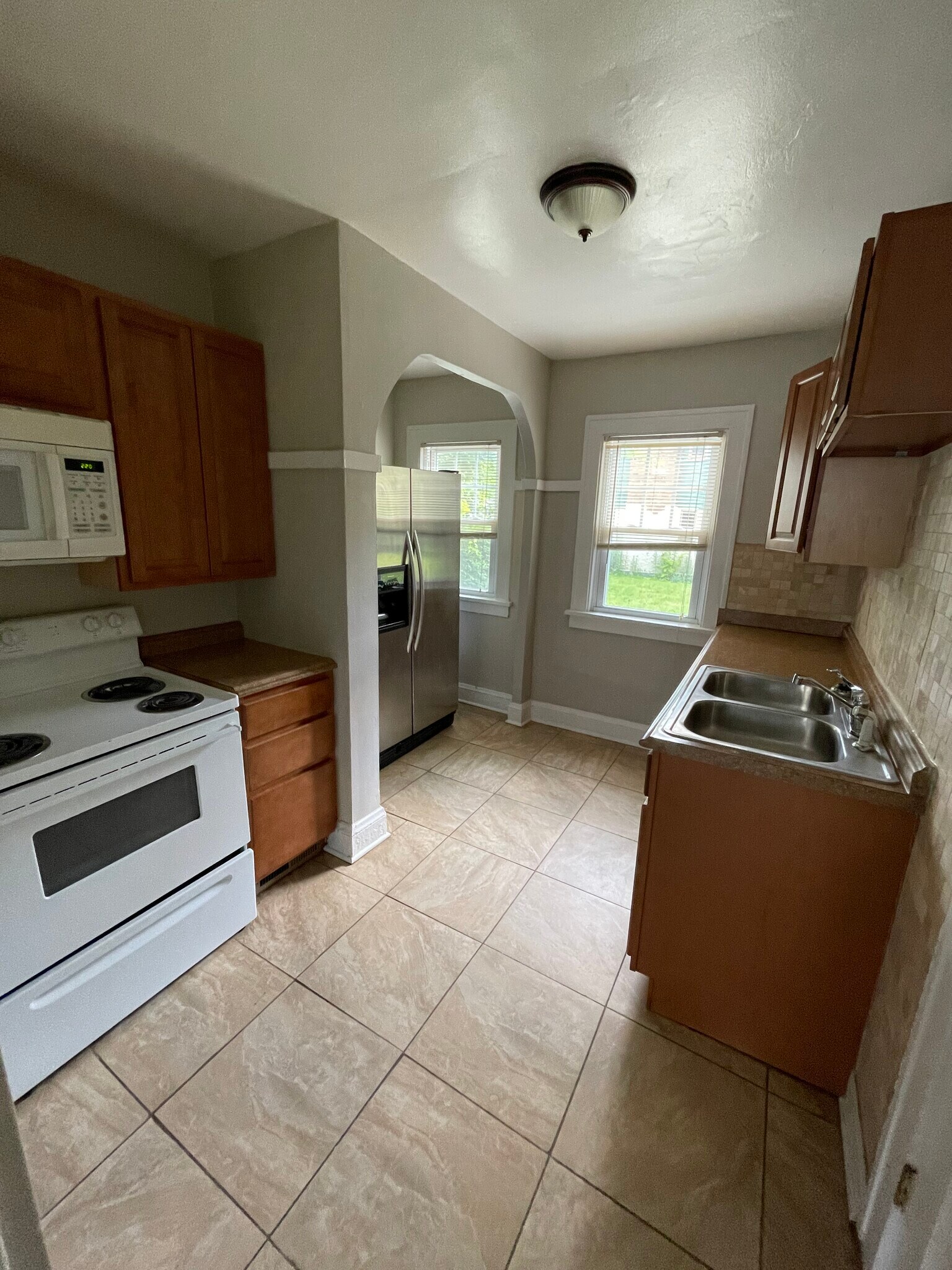 Building Photo - 3562 Riedham Rd