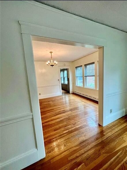 Building Photo - 146 Lancaster St