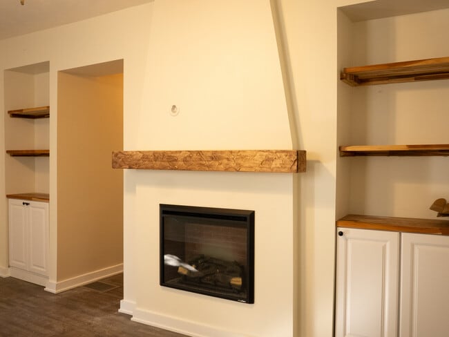 Building Photo - 4224 Patrick Ave