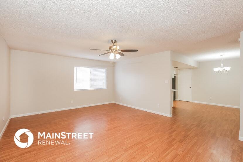 Building Photo - 2807 N 45th Dr