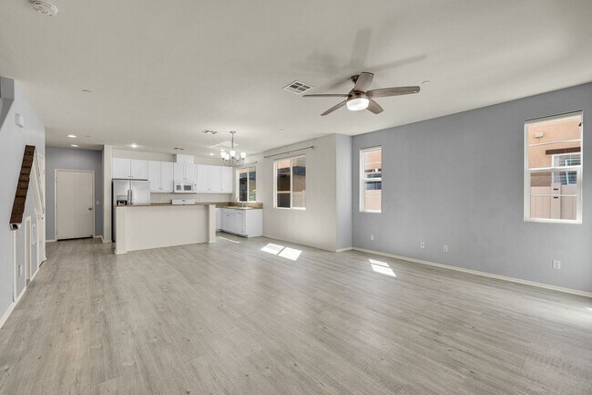 Building Photo - 1704 Cal Orchid Pl