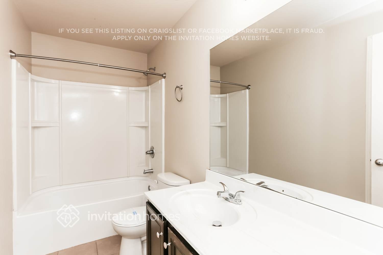 Building Photo - 3640 Brookhollow Dr