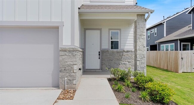Building Photo - 5517 Stadio Ave