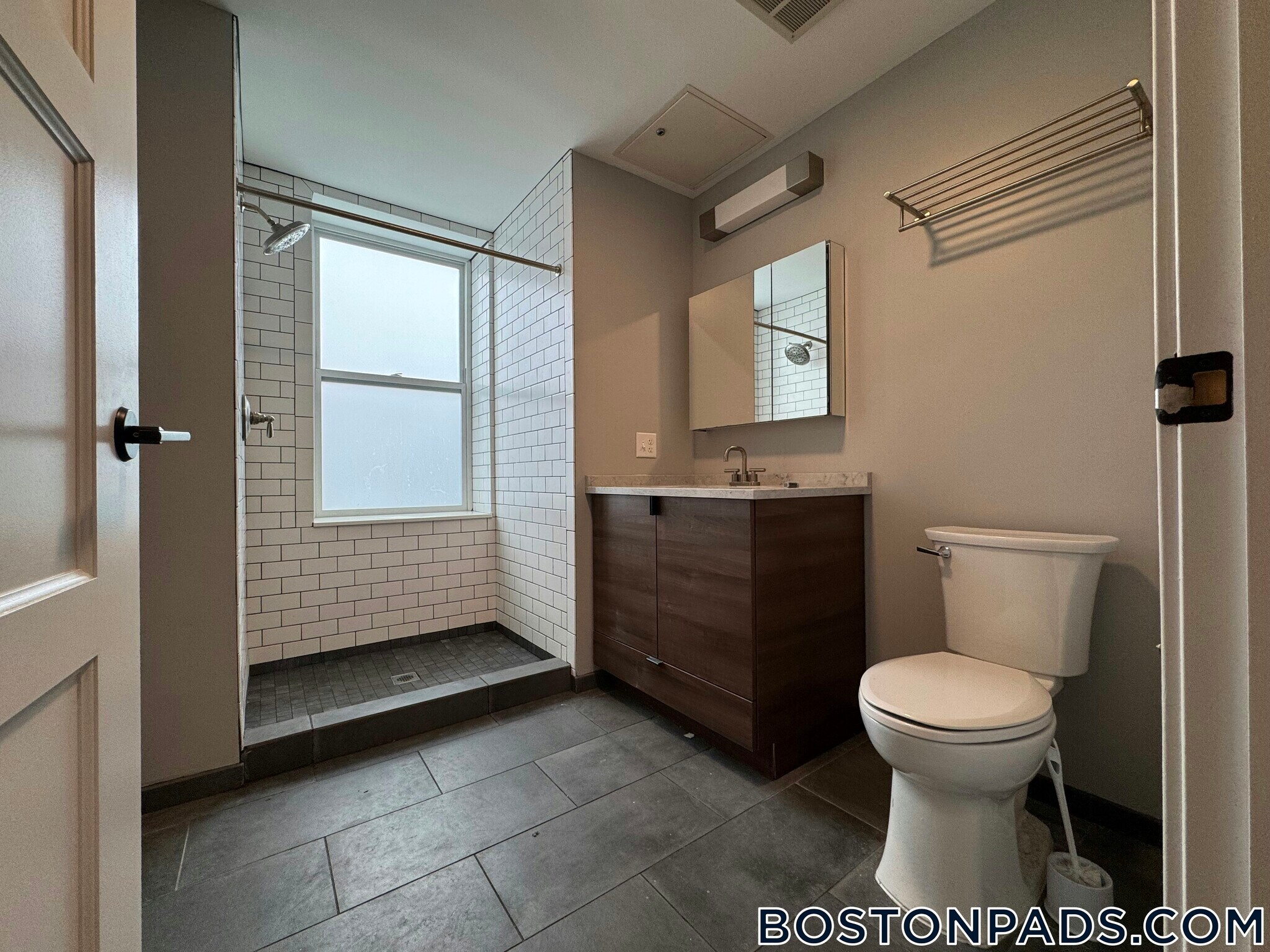 Building Photo - 100 Hemenway St