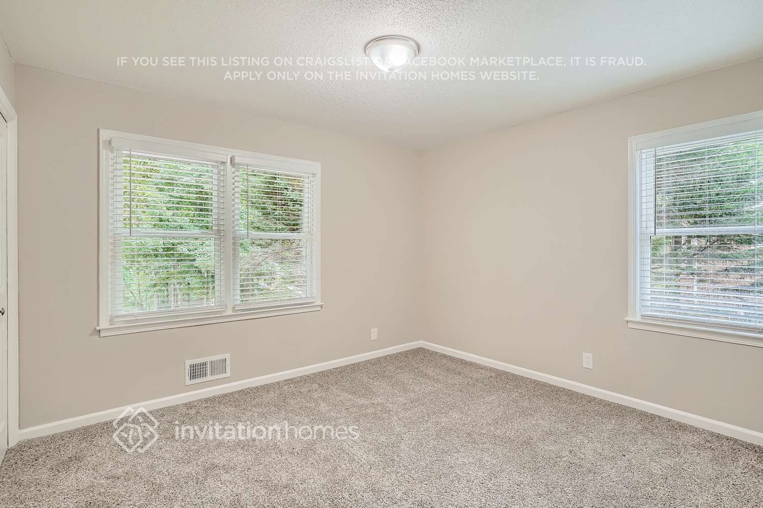 Building Photo - 2846 Cedarbrook Dr