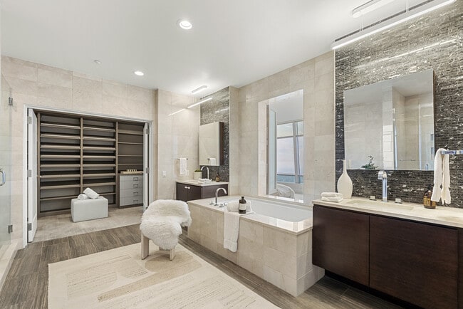 Building Photo - 900 W Olympic Blvd