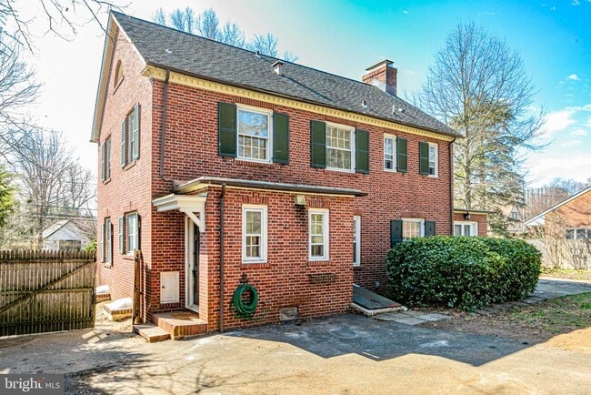 Building Photo - 150 Prospect Ave