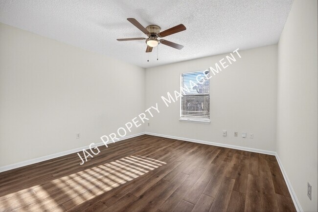 Building Photo - 1234 Montecello Dr