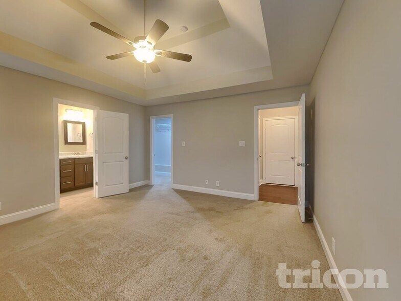 Building Photo - 1489 Coronado Dr