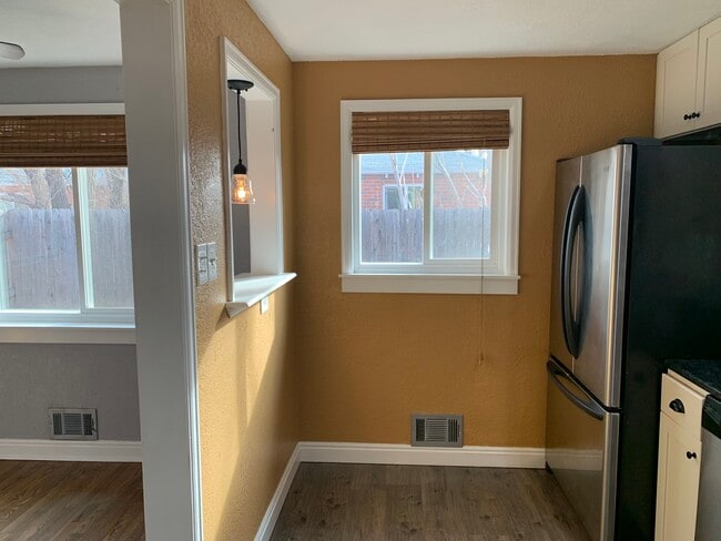 Building Photo - 3541 Olive St