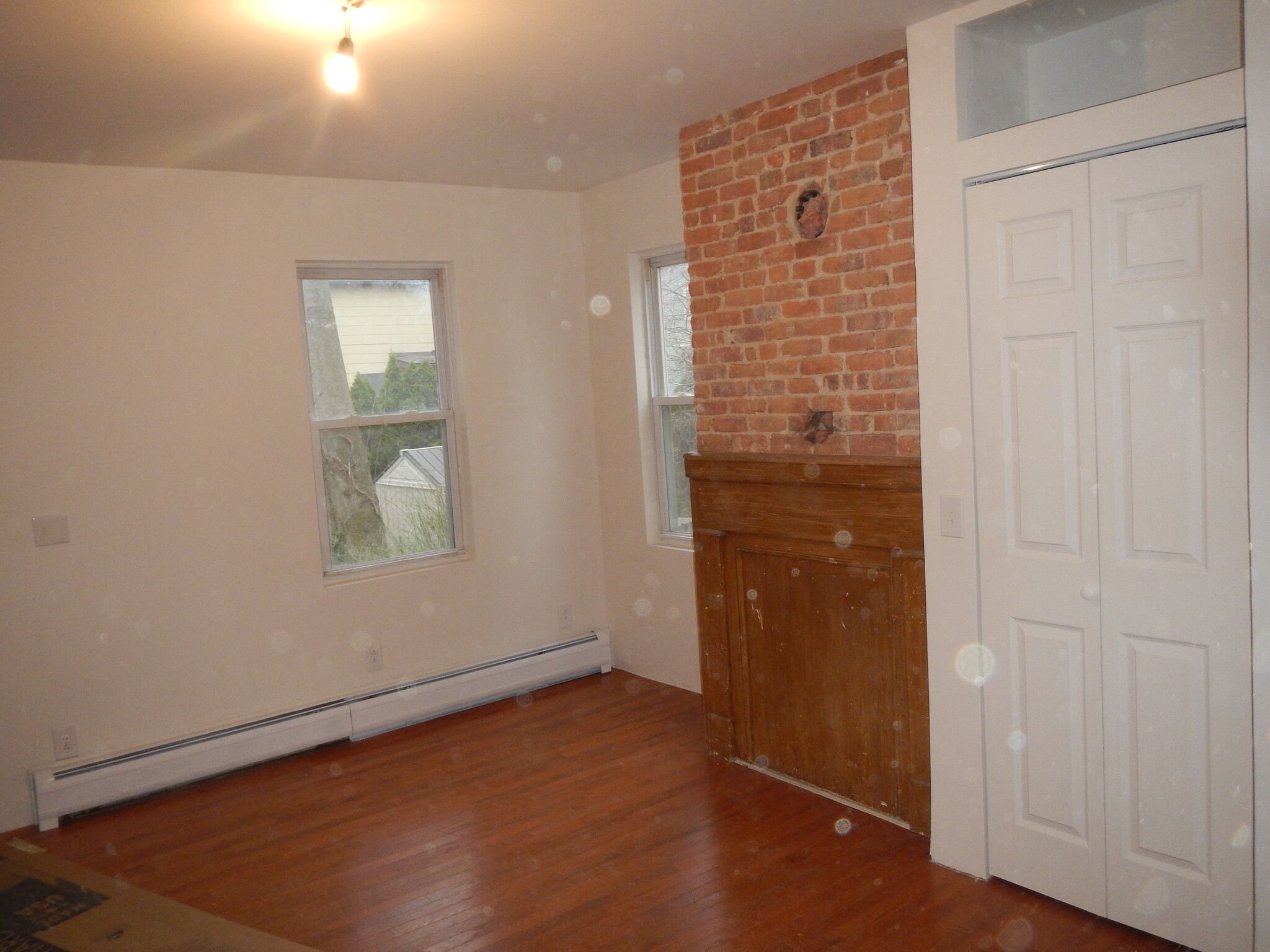 GREAT ROOM - 89 1st Ave