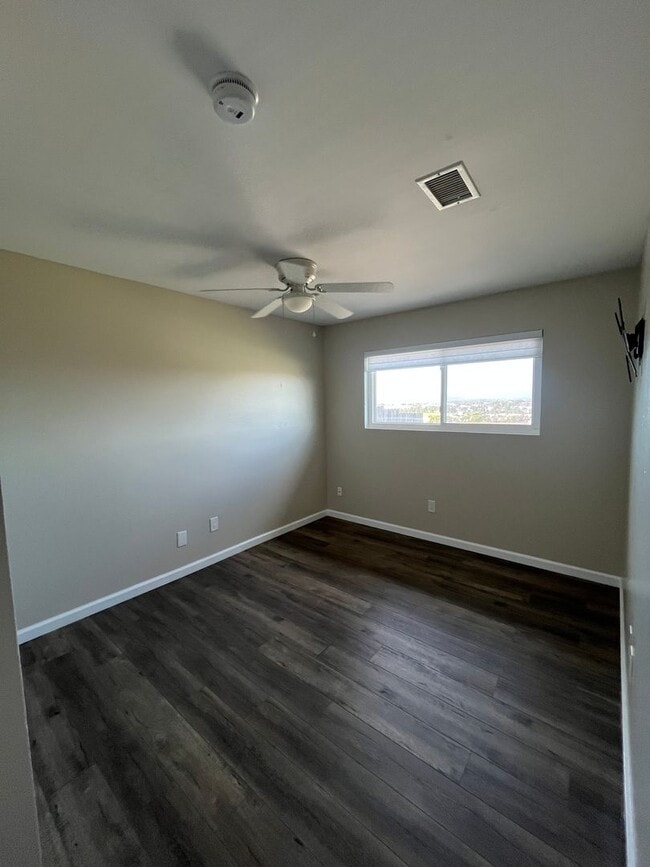 Building Photo - 4014 Wooster Dr