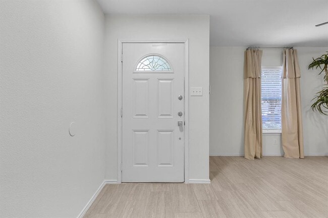 Building Photo - 1413 Baffin Cove