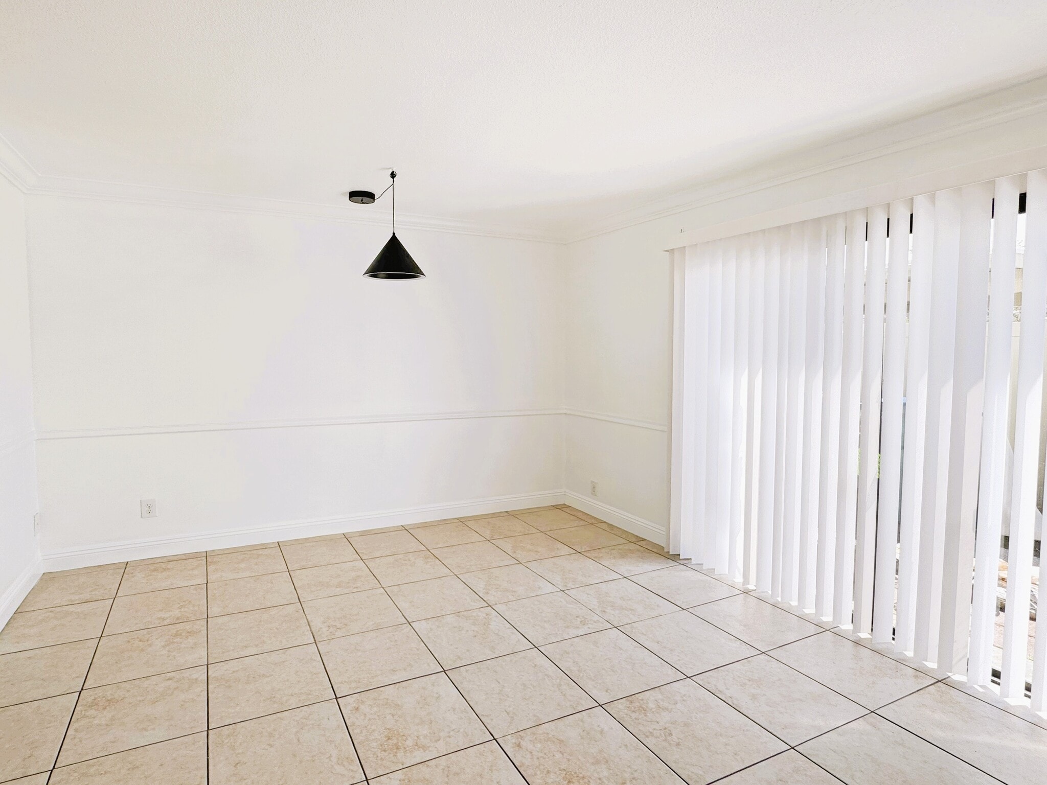 Building Photo - 13 Sage